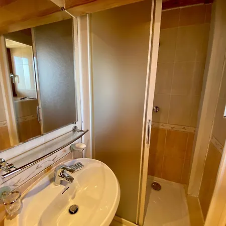 - T3 Cozy Avec Parking - Fr-1-758-21 * Les Angles (Pyrenees-Orientales)